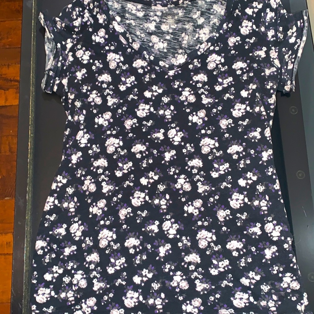 PINK VS Fun Floral Tee